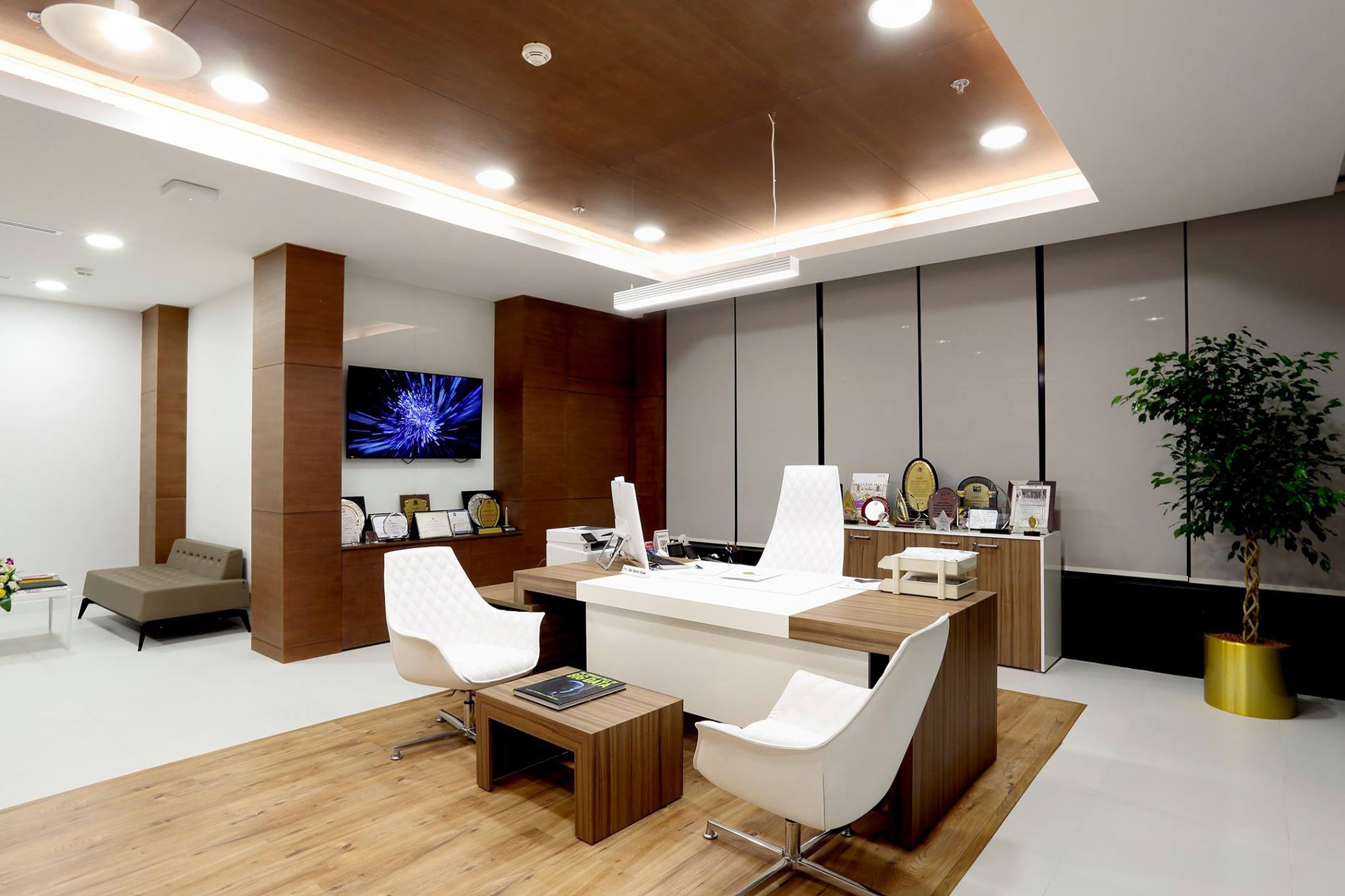 What are important factors that affect office renovation projects Cost