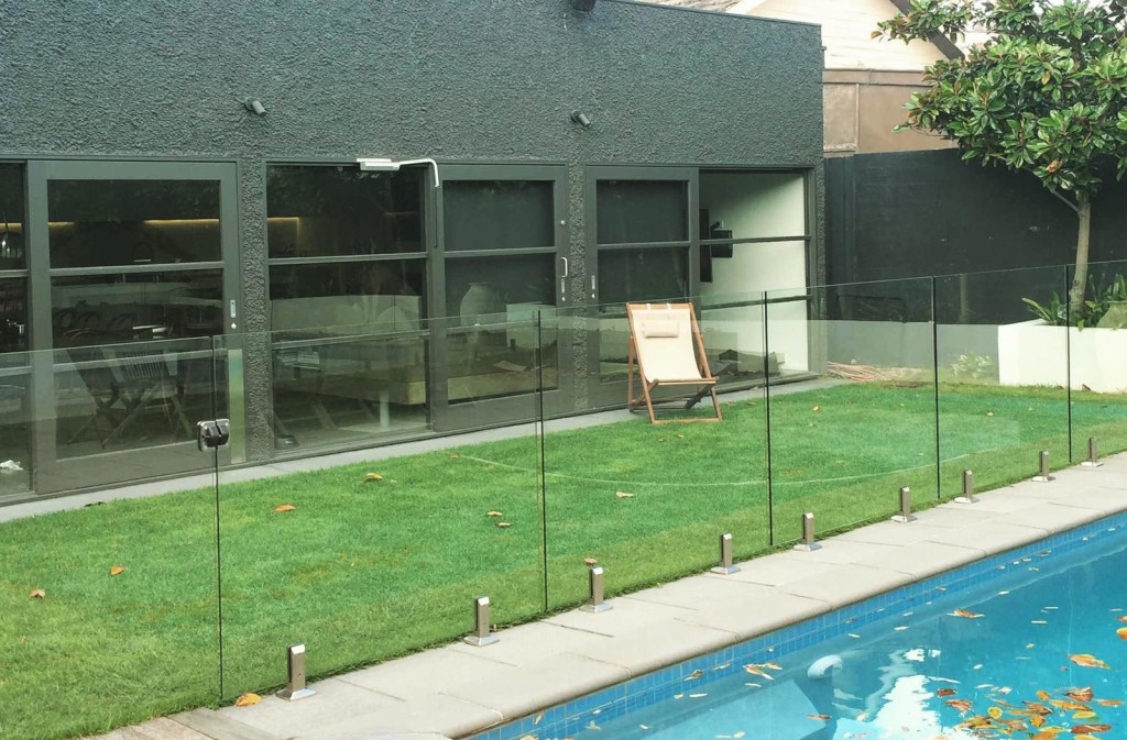 glass pool fencing sydney