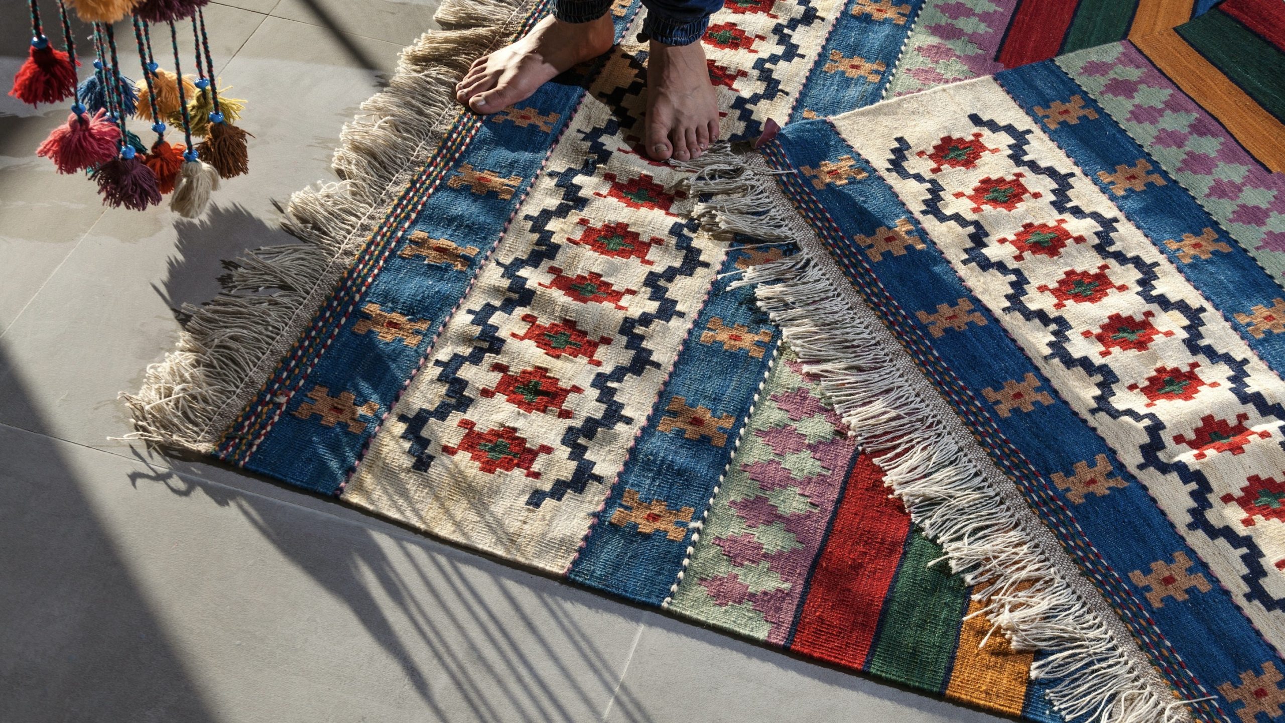 sina-saadatmand-gB9hryu1q40-unsplash-2903x1633