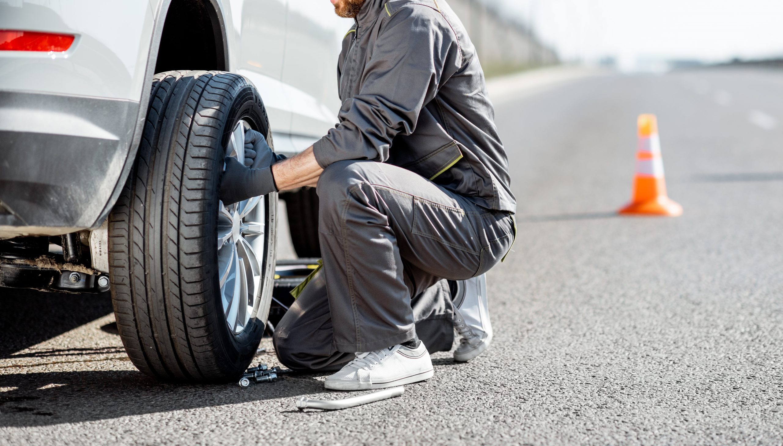 mobile truck tyres near me